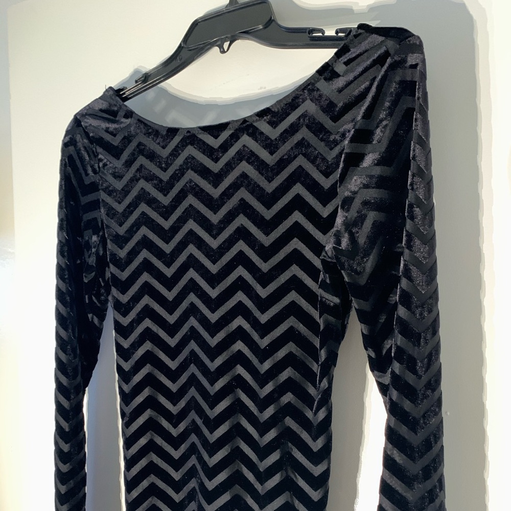Easel Chevron Dress Top Long Sleeve